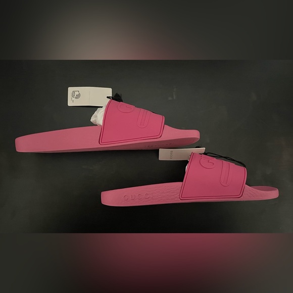 Gucci women’s slides pink rubber flip flops - size 8 - Picture 3 of 8